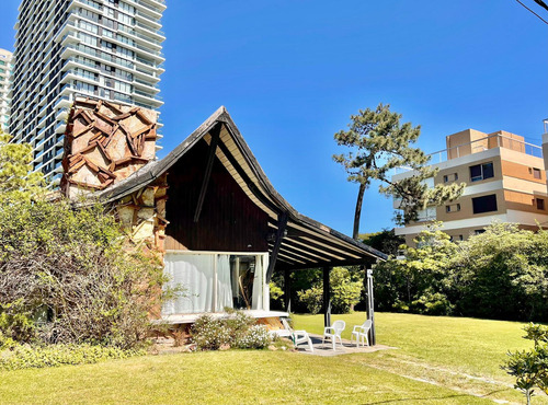 Casa A Metros De La Playa Mansa