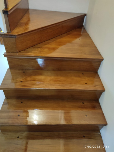 Imagen 7 de 10 de Pulido Y Plastificado De Parquet