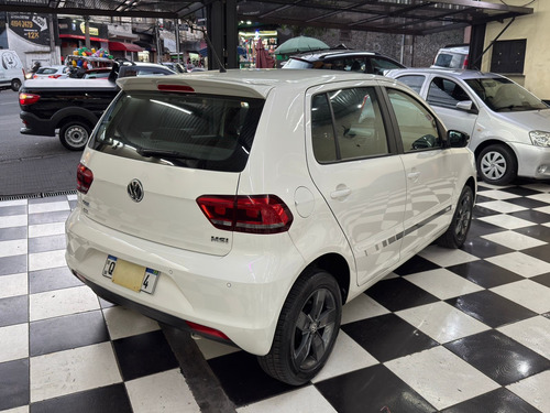 Volkswagen Fox 1.6 Run Total Flex 5p