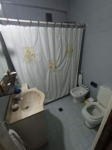 Imagen 6 de 11 de Chalet En Venta En Ituzaingo Norte