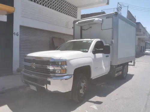 Chevrolet Silverado 3500 chasis cabina