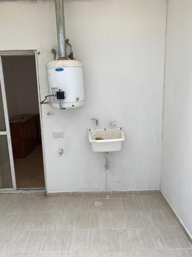 Imagen 7 de 21 de Triplex 4 Ambientes Ramos Mejia Sin Expensas