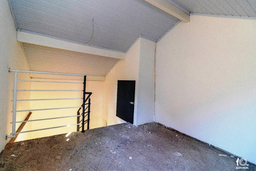 Sobrado Com 2 Dormitórios Sendo Um Suíte, Garagem Para 2 Carros À Venda, 123 M² Por R$ 430.000 - So0154