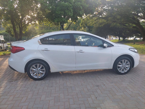Imagem 3 de 9 de Kia Cerato 1.6 Sx 16v Flex 4p Automático