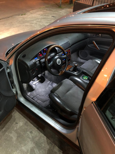 Volkswagen Passat 1.8 T Trendline