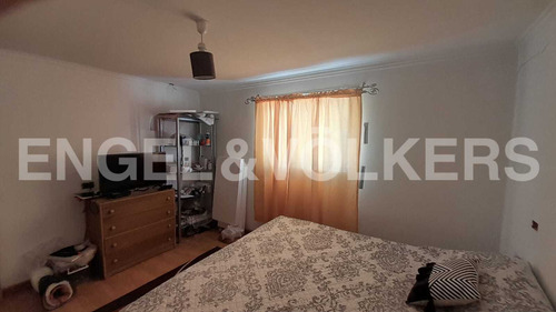 Venta De Hostal Funcionando Con Casa Amoblada En Parcela.
