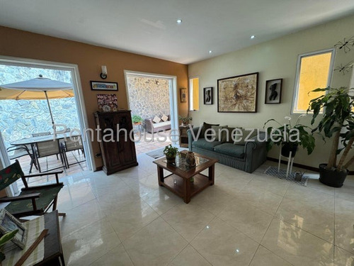 Venta De Casa Dúplex En El Alto Hatillo 25-17598