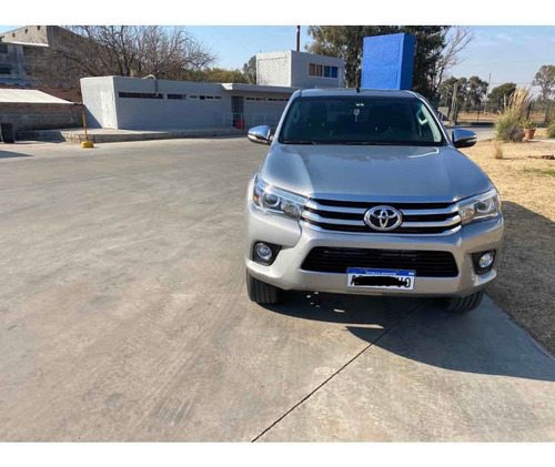Imagen 3 de 4 de Toyota Hilux 2.8 Cd Srx 177cv 4x4 At 2017
