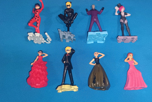 Miraculous Ladybug Kinder 8 Figuras Coleccion 2022 Completa (Usado)