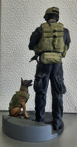 Figura Operador Geof K9 Pfa - 25 Cms - Impresion 3d