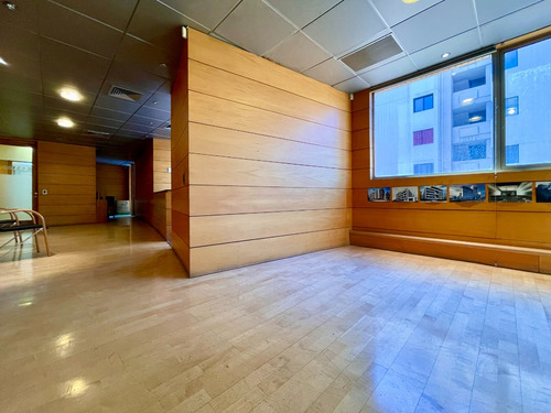 Oportunidad!! Of. 205m2, 4 Privados, Augusto LeguĂa, El Golf