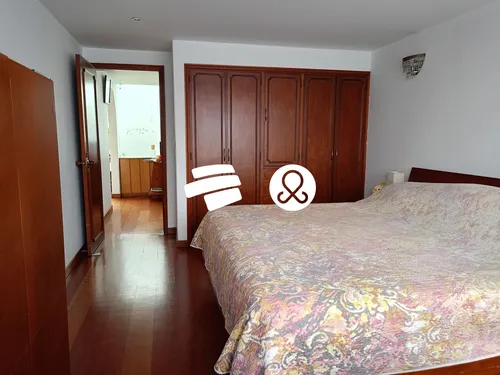 Casa En Niveles En Venta En Nicolás De Federmann 3 Habitaciones , 2 Estudios