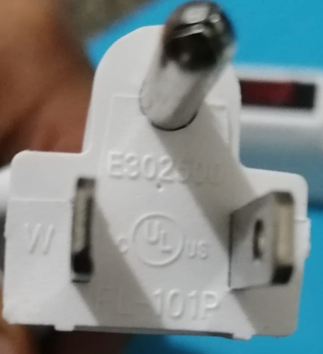 Multitoma Electrica Supresor De Picos 1800w 8 Tomas Salidas