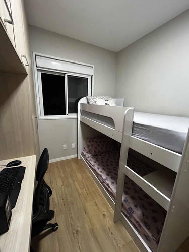 Apartamento 2 Dormitórios Com Móveis Planejados
