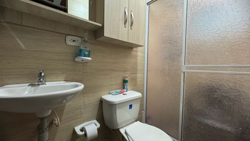 Casa De Dos Pisos Más Terraza En Venta / Permuta Chapinero Sur Palmira