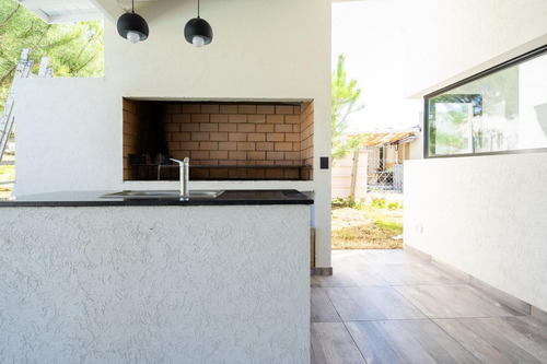 Imagen 16 de 24 de Casa En Venta - 4 Ambientes - Pinamar Sur Playa