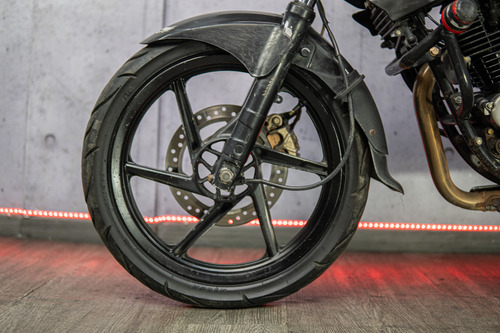 Bajaj Pulsar Ss 220 2015