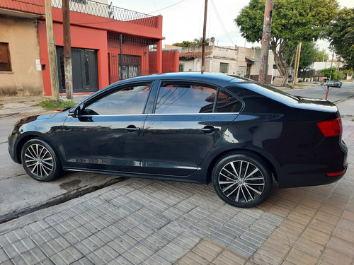 Volkswagen Vento 2.0 Sportline Tsi 200cv Bi-xenon Dsg