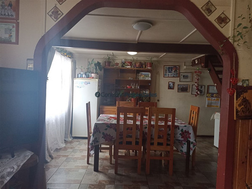 Casa En Venta De 4 Dorm. En Frutillar