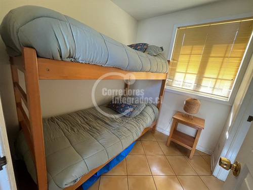 Casa En Venta De 7 Dorm. En Santo Domingo