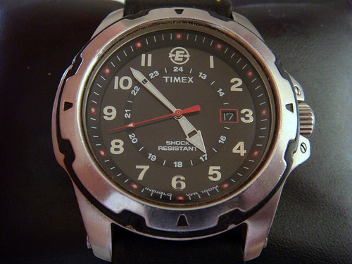 Reloj Timex Shock Resistant Acero Inoxidable