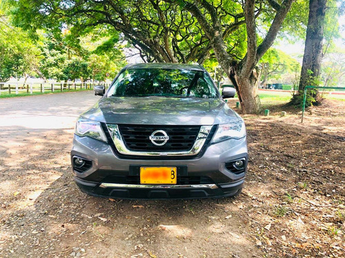 Nissan Pathfinder Exclusive 3,5 Cc Como Nueva