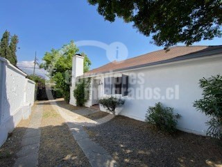 Casa En Venta De 4 Dorm. En Las Condes