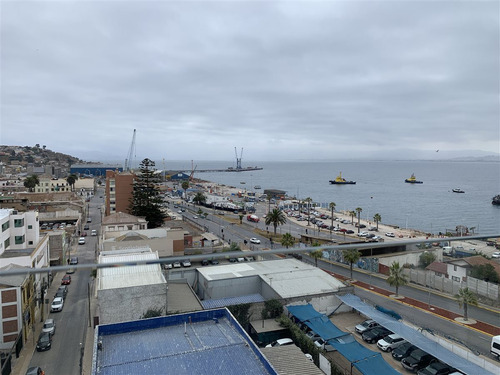 Arriendo Centro De Coquimbo: Depto Amoblado Con Vista Al Mar