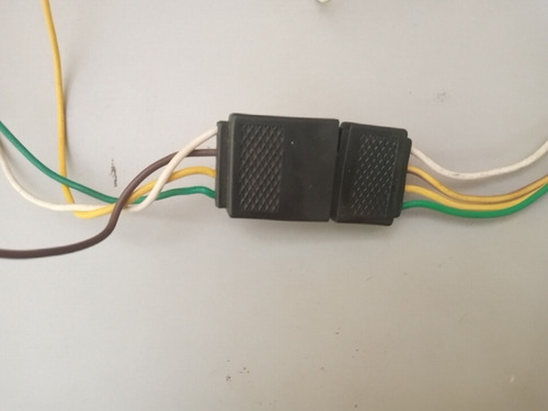 Conector Universal 4 Vías Goma Cable 16
