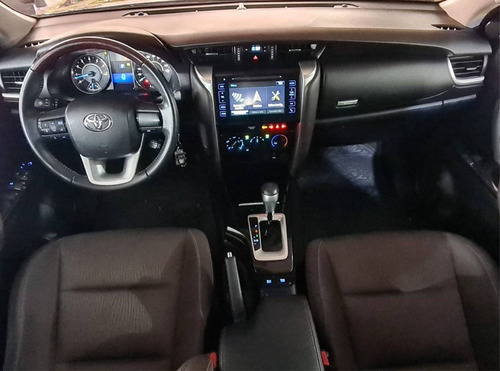 Imagem 5 de 7 de Toyota Hilux Sw4 2.7 Sr 4x2 16v Flex 4p Automático