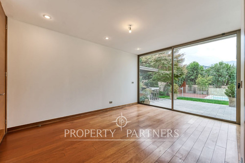 Impecable Casa En Los Bravos Nororiente Con Piscin...