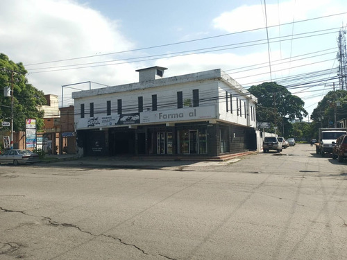 209343 Am* Venta De Local Comercial En Av Universidad De Naguanagua