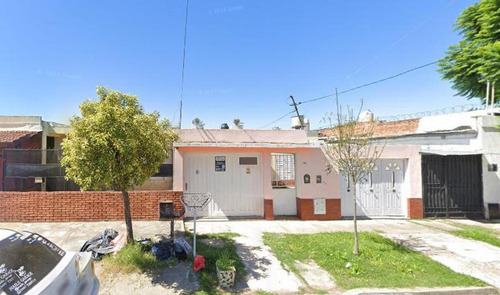 Casa En Venta - 2 Dormitorios 1 Baño - Cochera - 400mts2 - Zárate