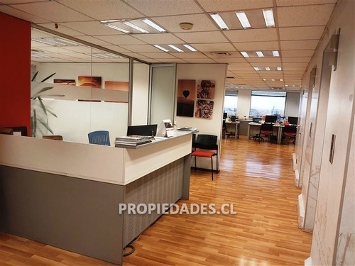 Oficina En Arriendo De 2 Privados En Las Condes
