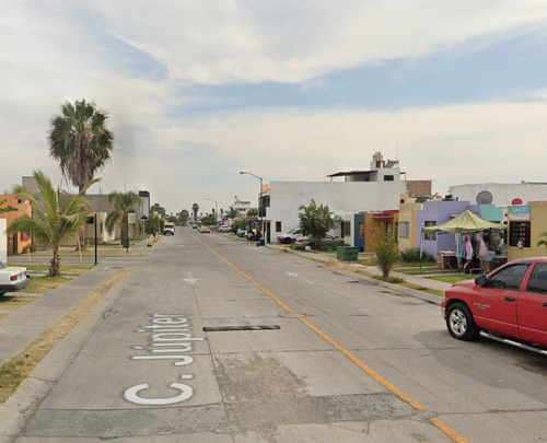 Sk01- Oportunidad Casa En Remate Bancario En C. Telescopio, Villas De La Hacienda, Jal. (solo Recursos Propios)
