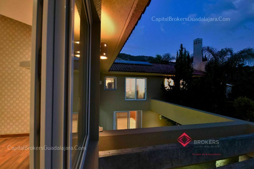 Imagen 3 de 30 de Casa De Super Lujo En Club De Golf Santa Anita Zona Sur