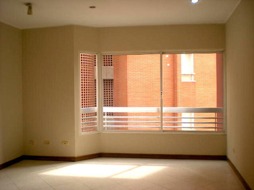 Imagen 2 de 14 de Ramiro E. Ruiz Vende Apto En El Rosal Mls #20-13858