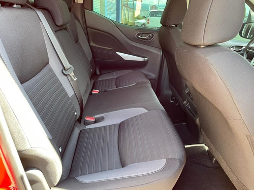 Imagen 13 de 14 de Nissan Frontier 2021 4 Pts Le L4 Tm6 A/ac