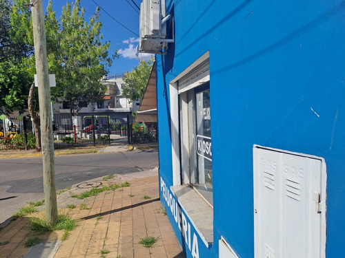 Fondo De Comercio: Peluqueria Y Kiosco