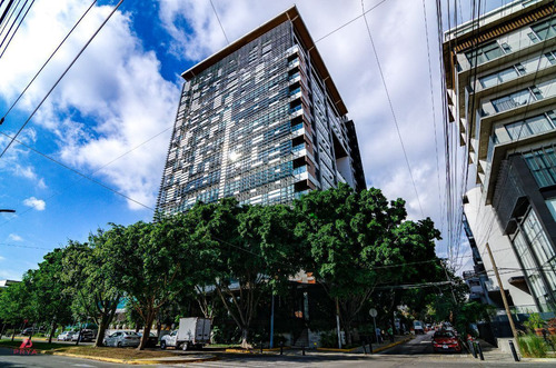 Departamento En Torre Bravante, Col. Juan Manuel, Guadalajara, Jalisco.