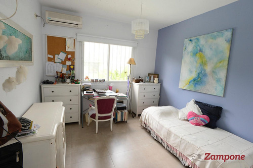 Casa En Venta En Beccar