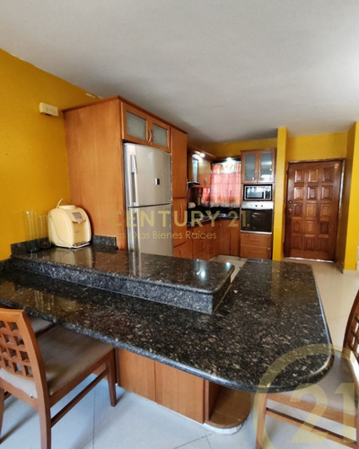 Imagen 3 de 11 de Townhouse En Cr Villa Martinique, Lecheria. Anzoategui.