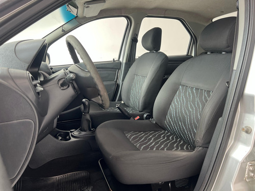 Renault Logan 1.0 AUTHENTIQUE 16V FLEX 4P MANUAL