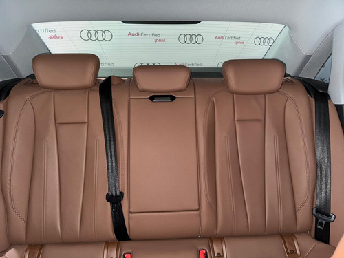 Audi A4 2.0 T Select 190hp Dsg