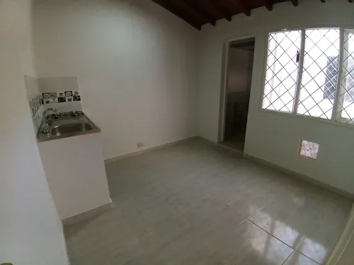 Apartaestudio Nuevo. Servicios Incluidos. Estrato 6