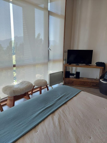 Imagen 4 de 30 de Casa Con Preciosa Vista Al Lago En Sector Los Riscos