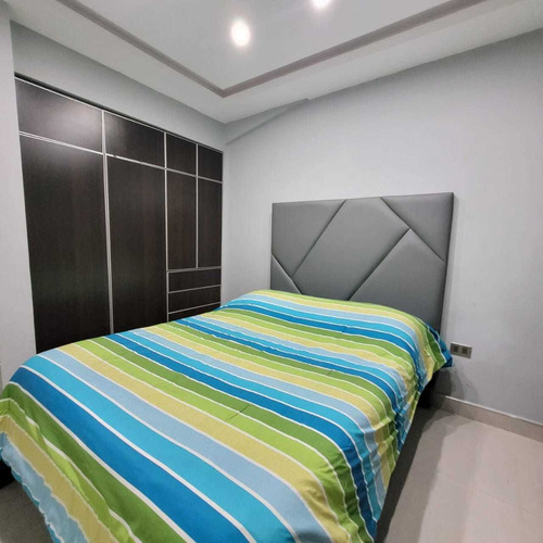 Imagen 14 de 18 de Mercedes Ochoa Vende Hermoso Townhouse En El Rincón Tierra De Gracia, Pozo De Agua Y Planta 0412 4922225