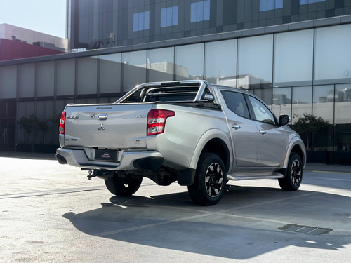 Mitsubishi L200 2.4 Dakar Mt Hp