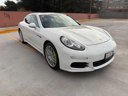 Porsche Panamera 3.0 S E-hybrid At