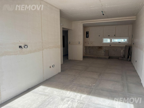 Departamento 3 Ambientes En Parque Chacabuco A La Venta